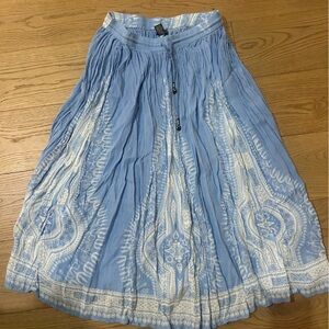 Chelsea & Theodore Light Blue and White Printed Skirt